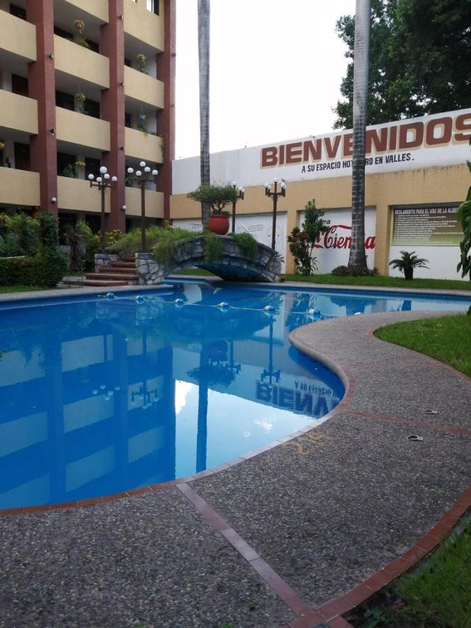 Habitación Doble con vistas a la piscina