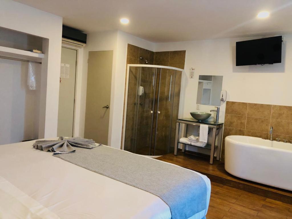 Deluxe Suite,1097101869:JPEG