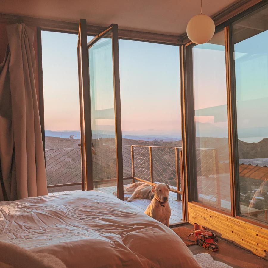 Estudio con vista al océano