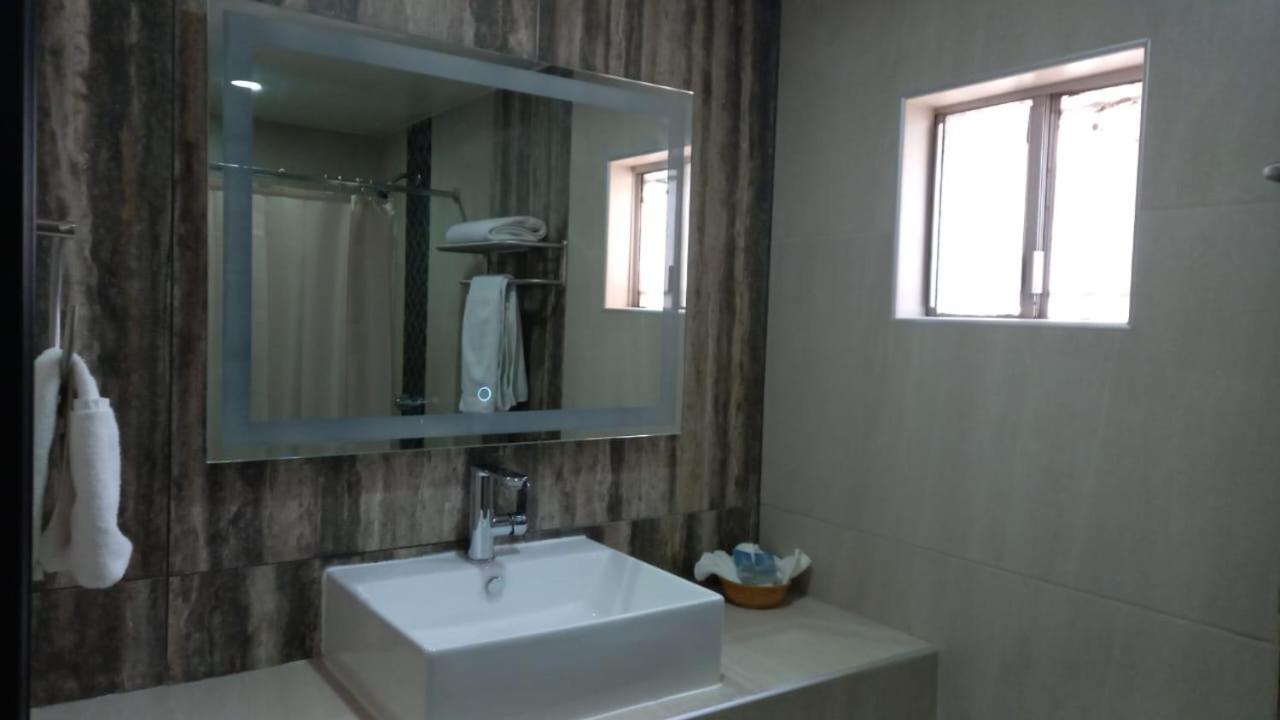 Habitación Estándar - 1 cama grande