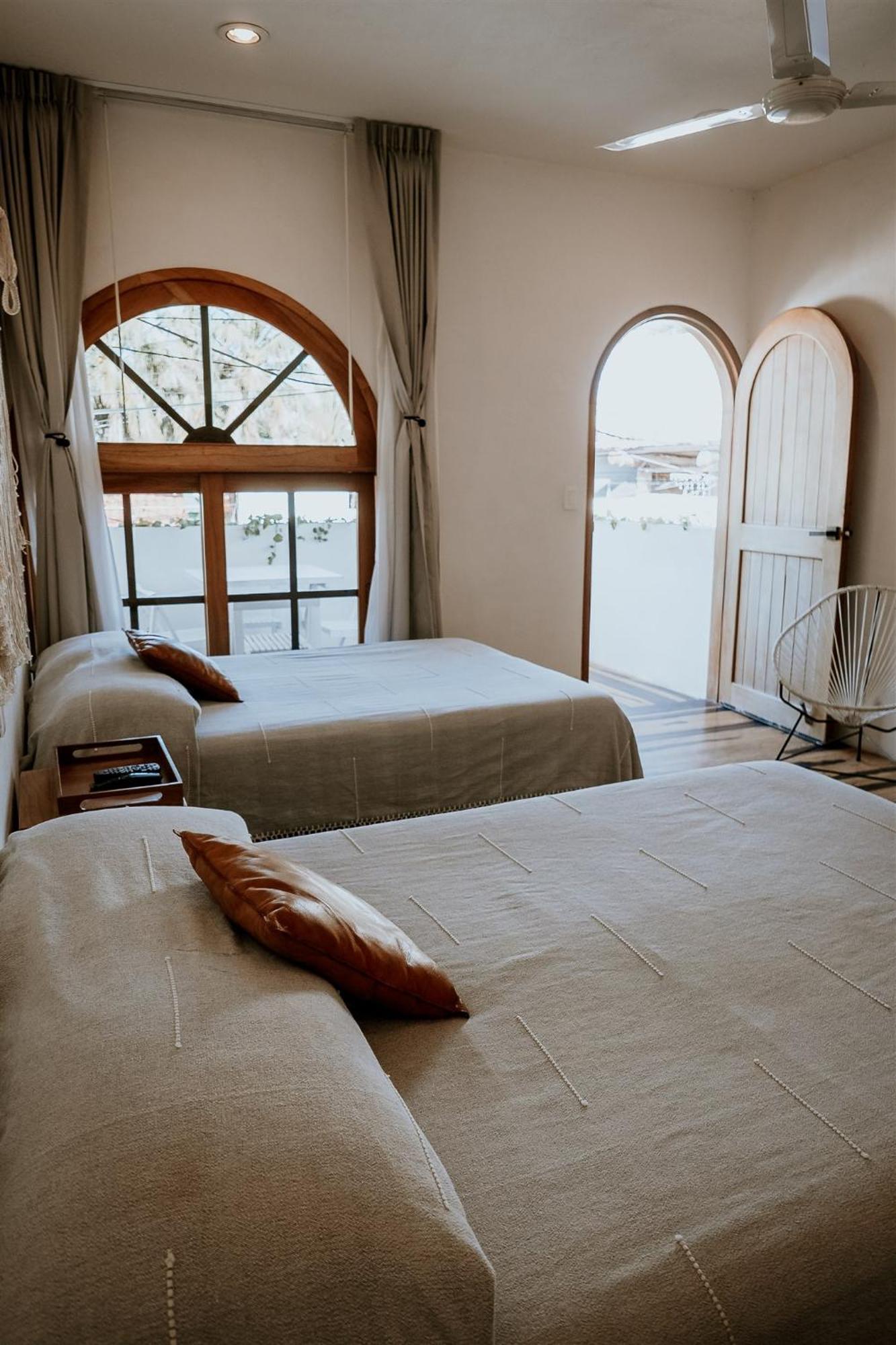 One-Bedroom Deluxe Apartment with Balcony