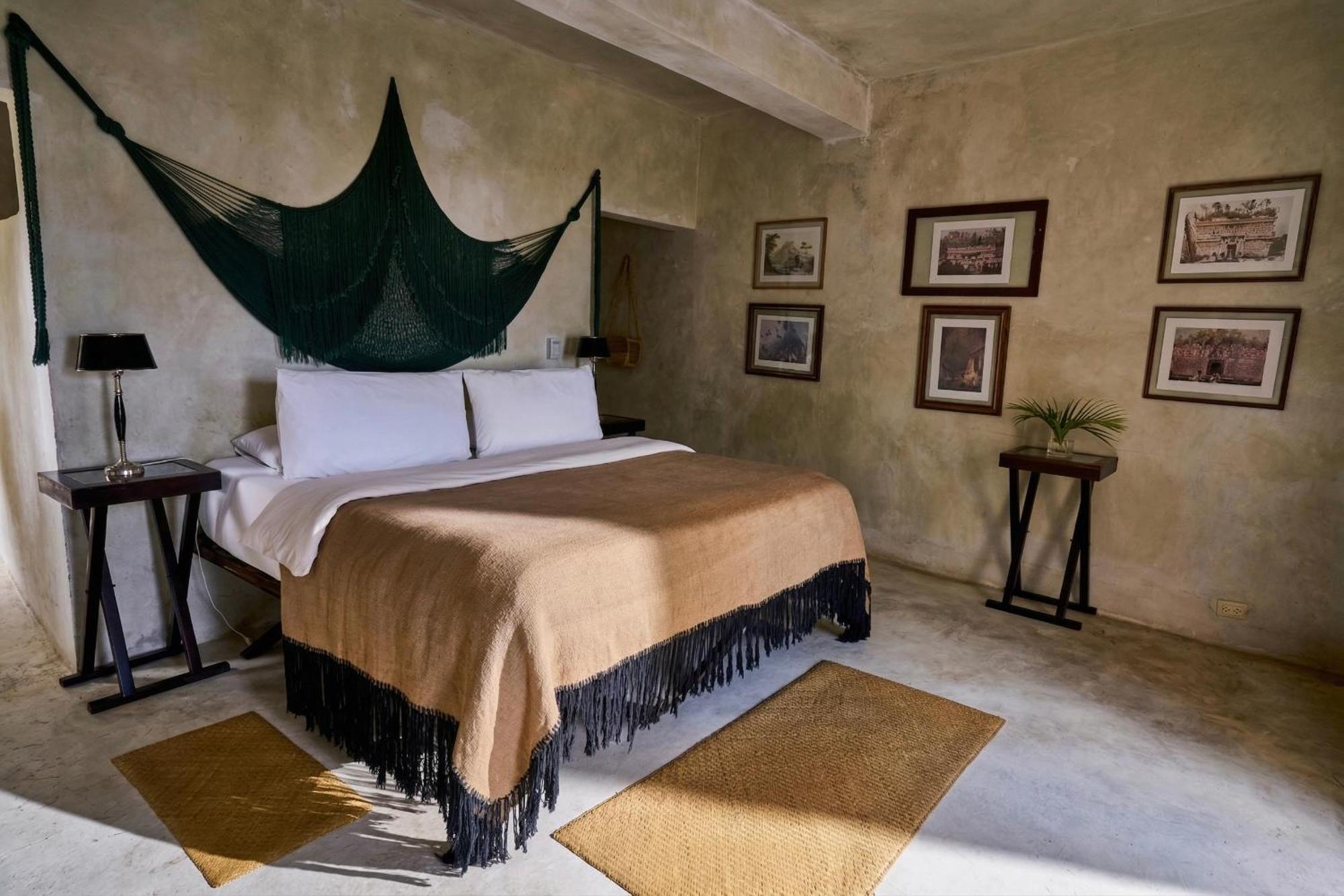 Double Room Private Bathroom