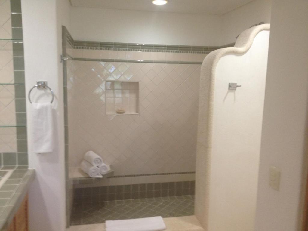 Two-Bedroom Apartment,644738610:JPEG