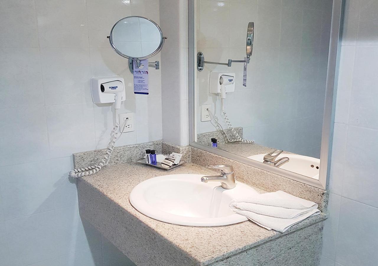 Standard Room,1214907826:JPEG