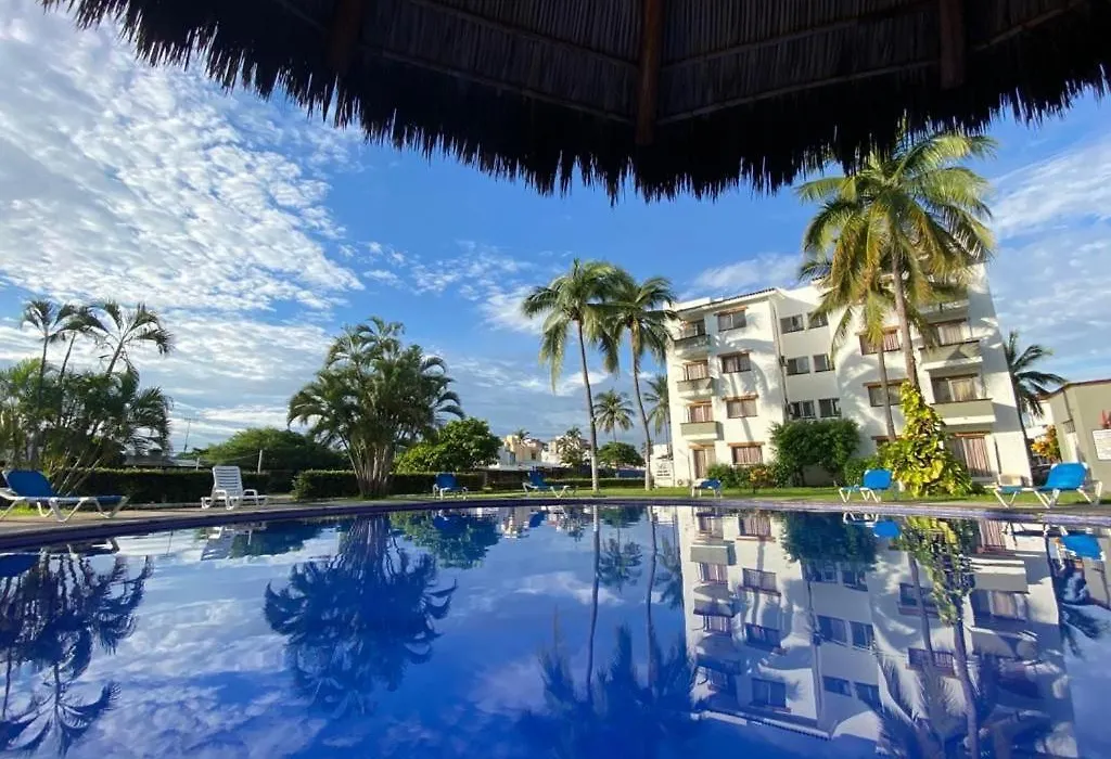 hermoso condominio suites las palmas con alberca-1