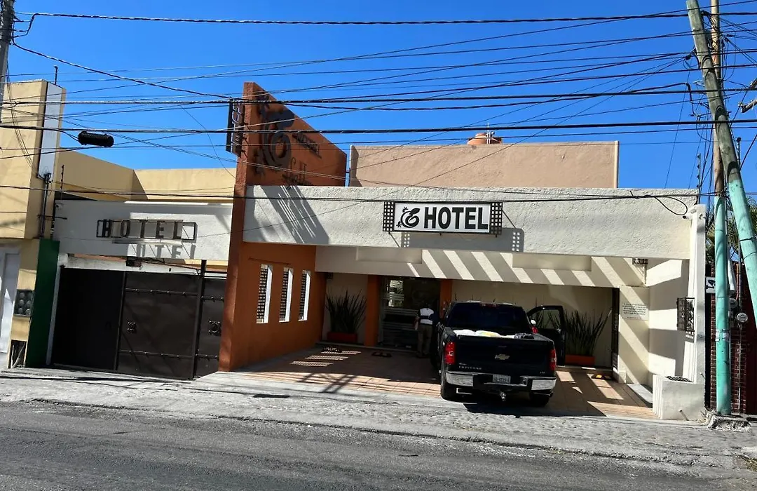 Hotel La Iguana-1