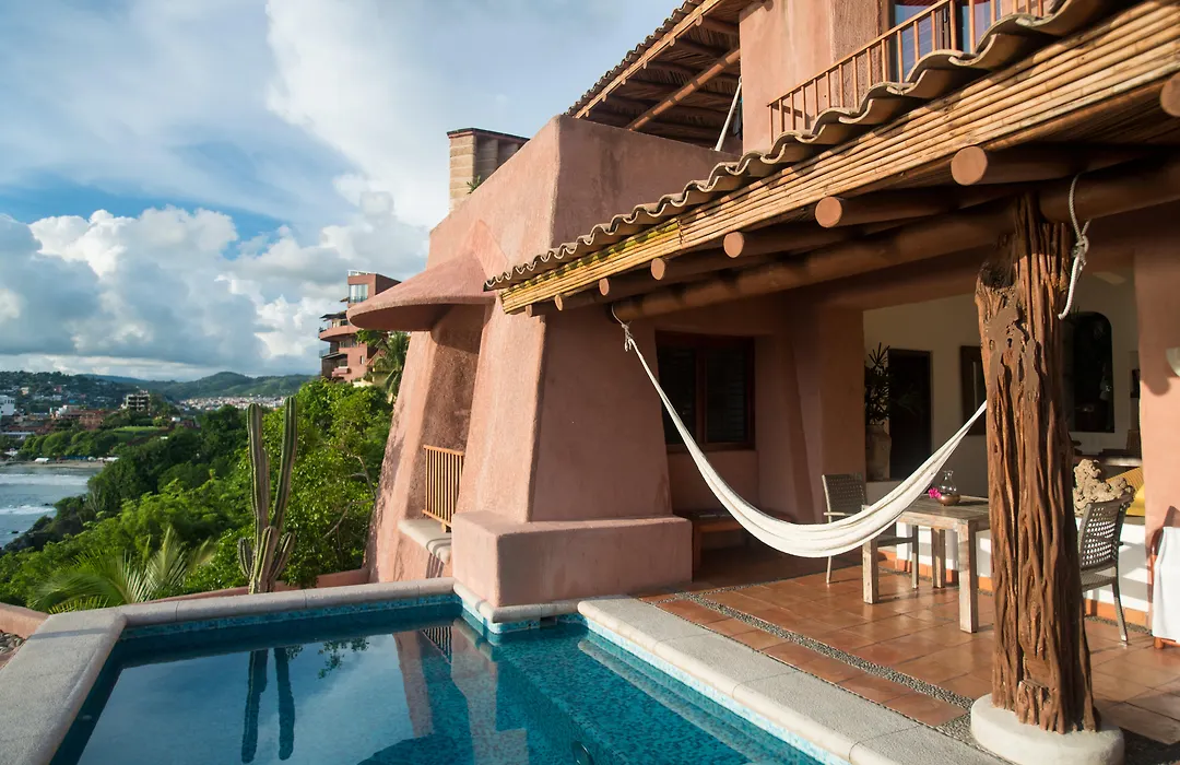 La Casa Que Canta (Adults Only)-1