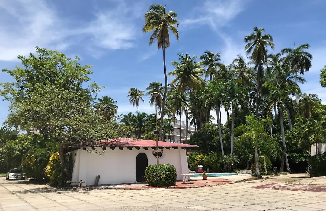Hotel las hamacas-1