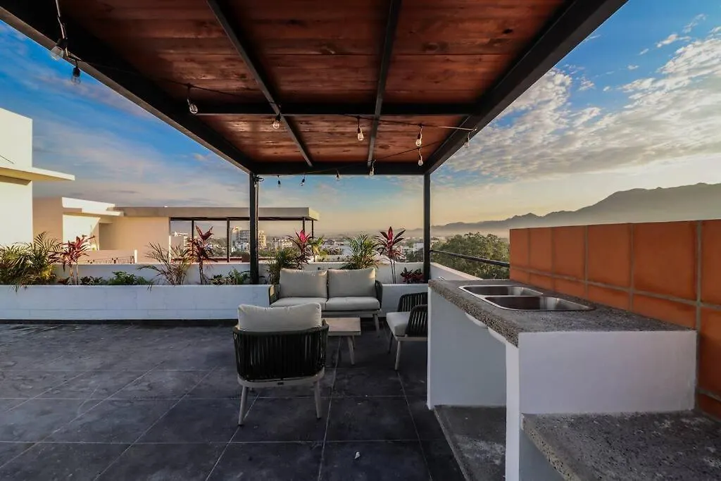 Torre Catalina. Ultra-Modern Versalles Getaway-1
