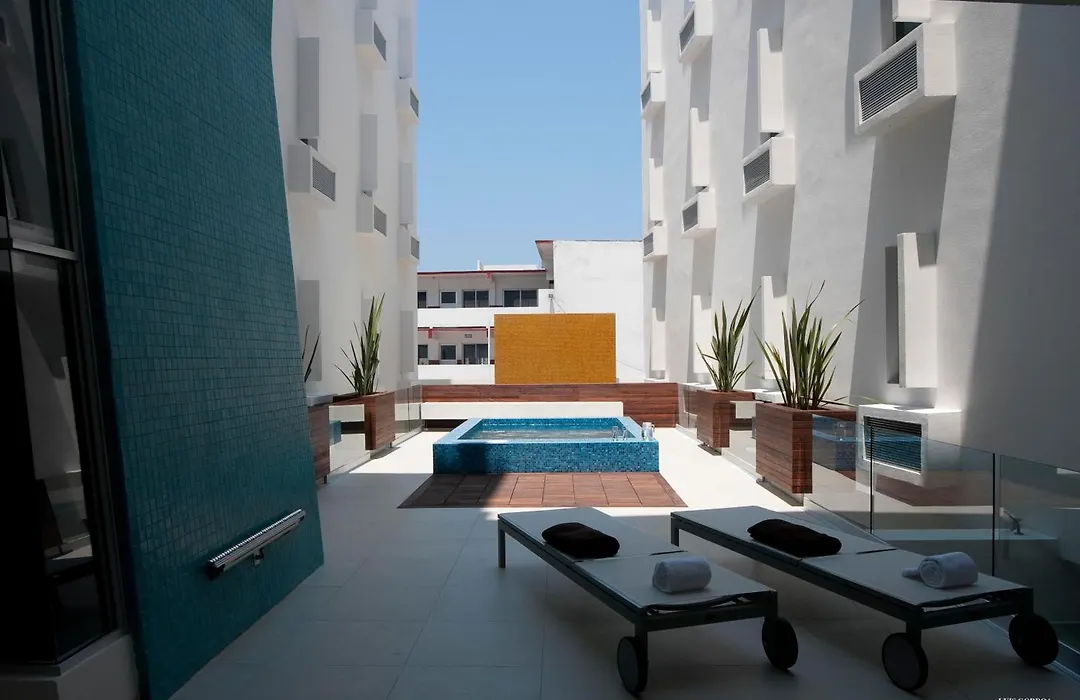 Nu Hotel-1