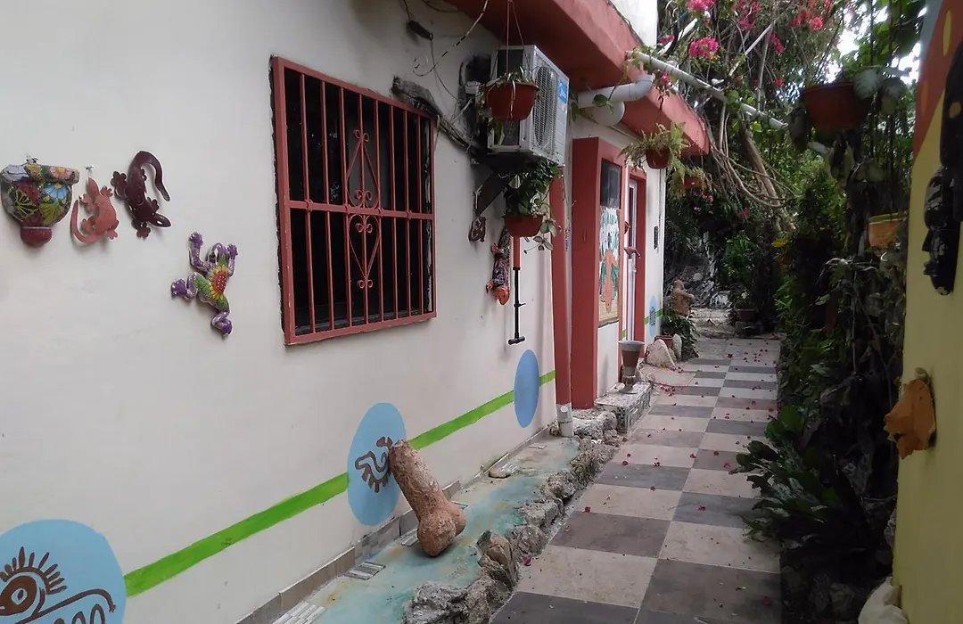 Buenos Dias Guest House-1