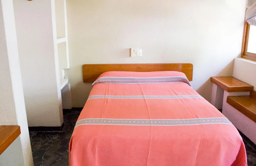 Hotel Avenida Ixmiquilpan-1