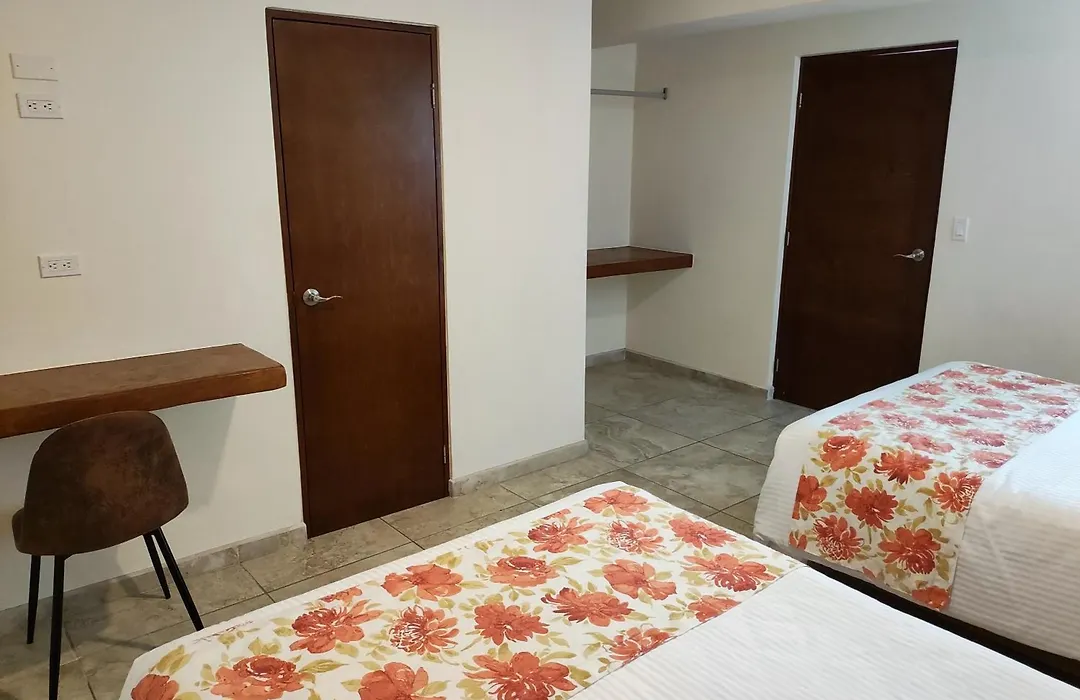 Hotel Lorimar-1