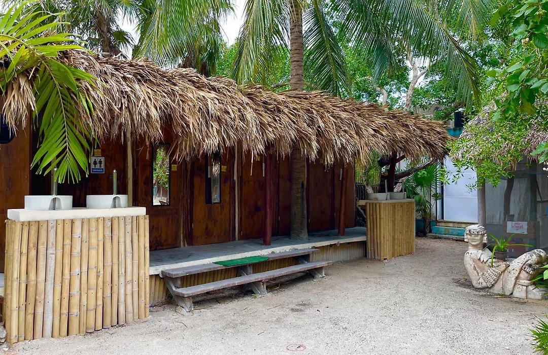 La Aldea Holbox Cabañas y Camping-1