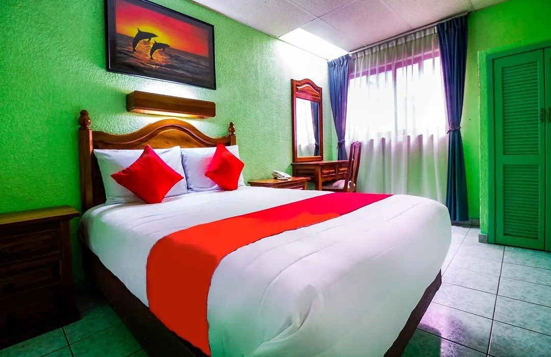 Hotel Canada, Guadalajara-1