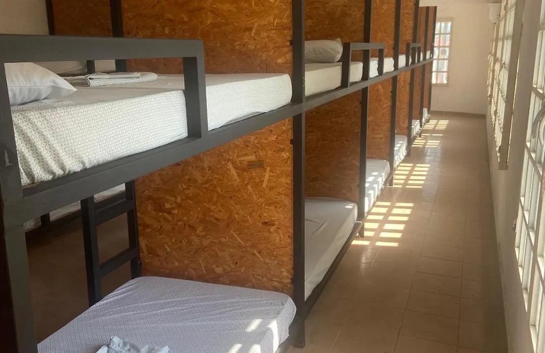 Hotel/Hostal Casa Blanca-1
