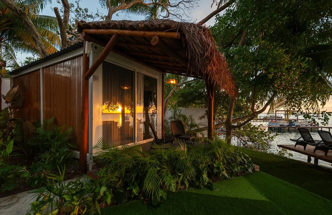 Casa Aakal Lagoon Front-1