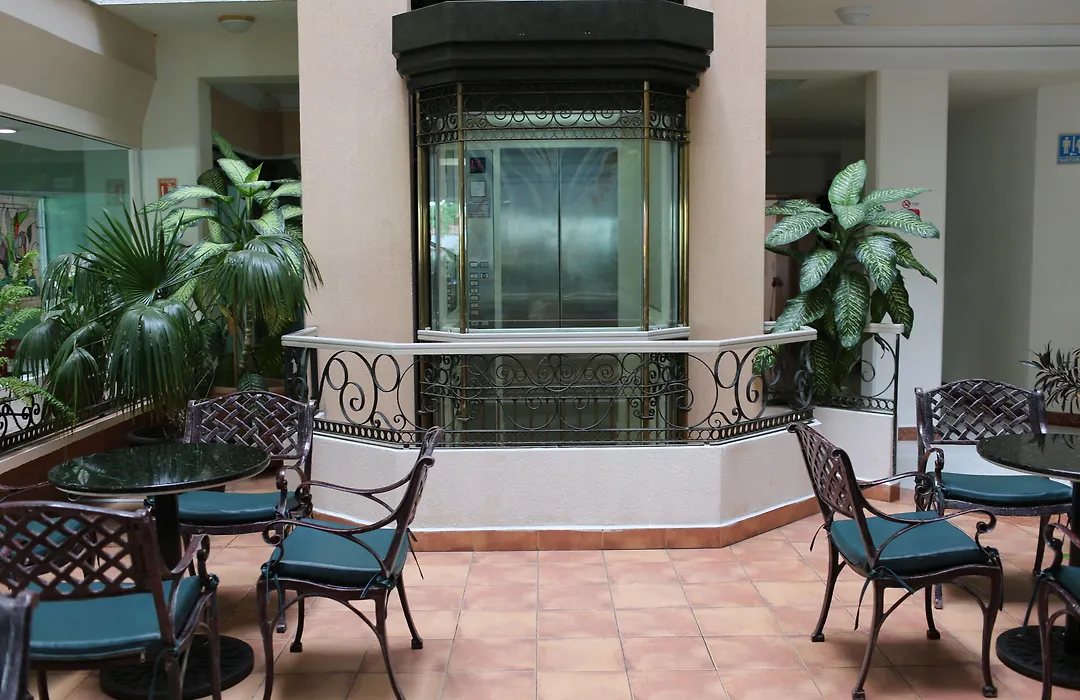 Hotel Baluarte-1