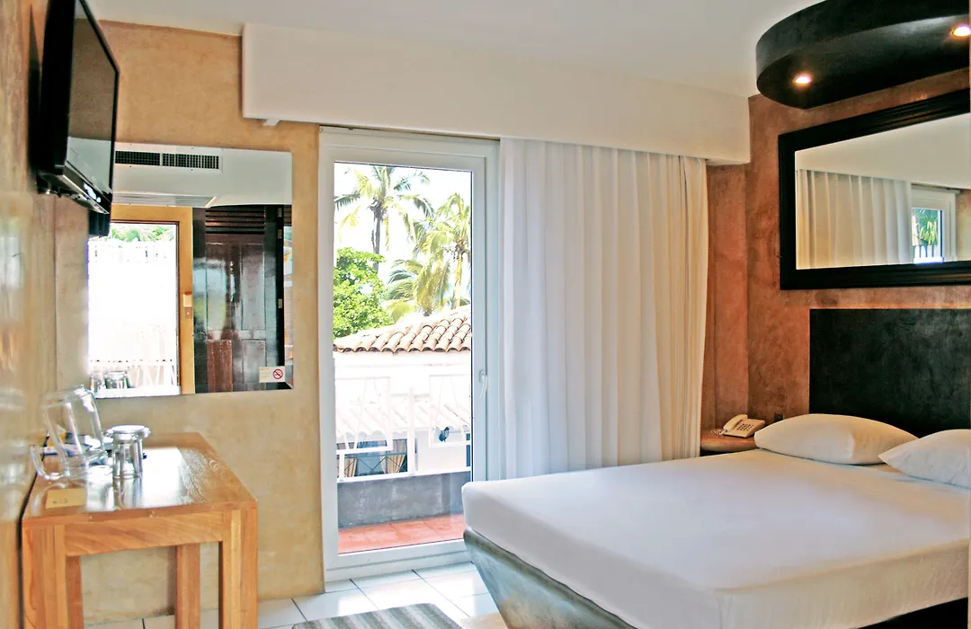 Hotel Rio Malecon-1