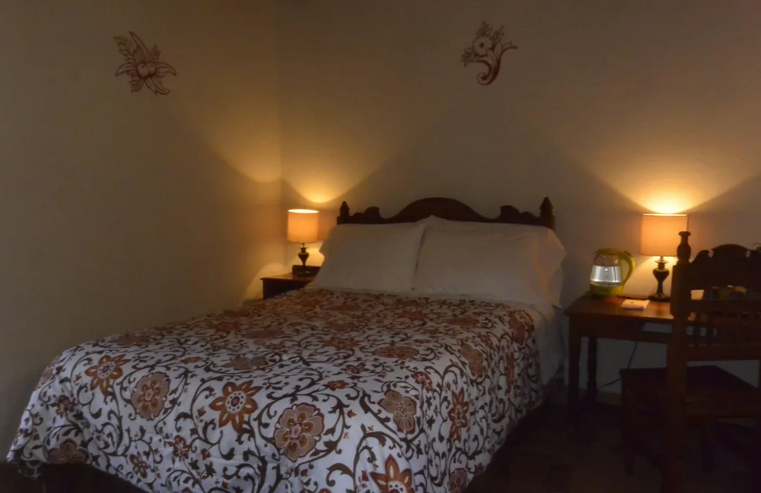 Hotel Amor y Paz-1