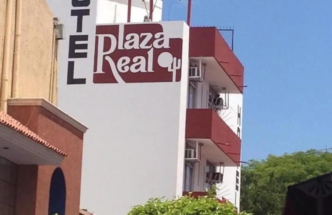 Hotel Plaza Real de la Paz-1