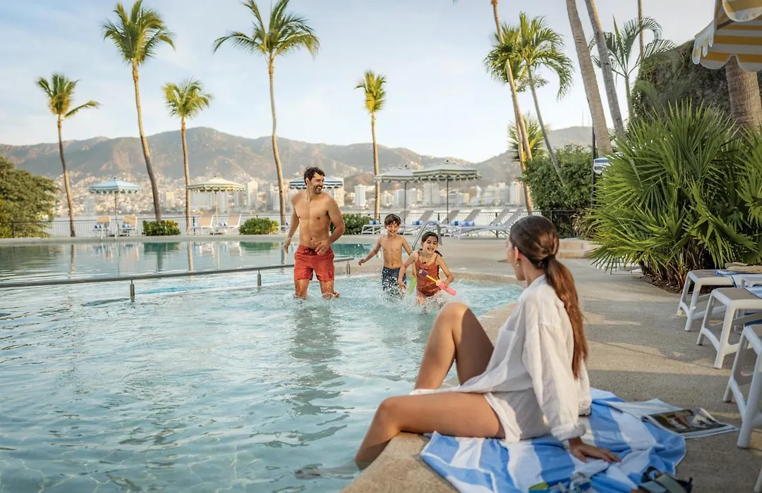 Park Royal Beach Acapulco-1