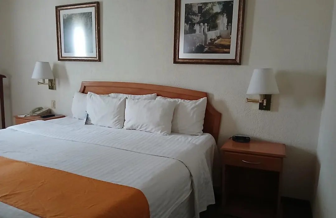 Quality Inn Ciudad Obregon-1