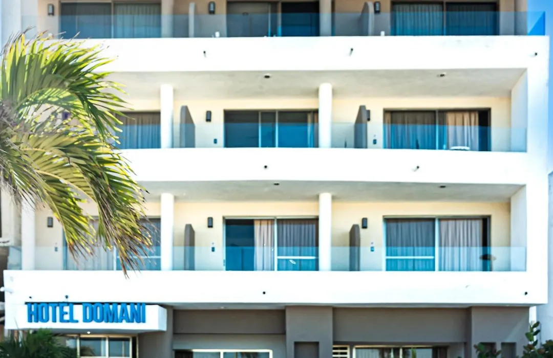 Hotel & Suites Domani-1