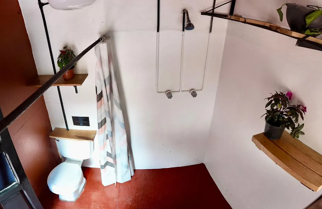 13 Cielos Hostel-1