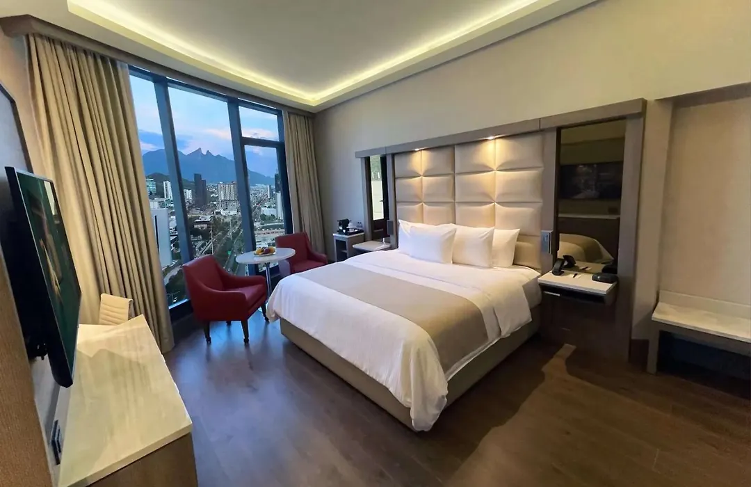 Safi Royal Luxury Metropolitan-1