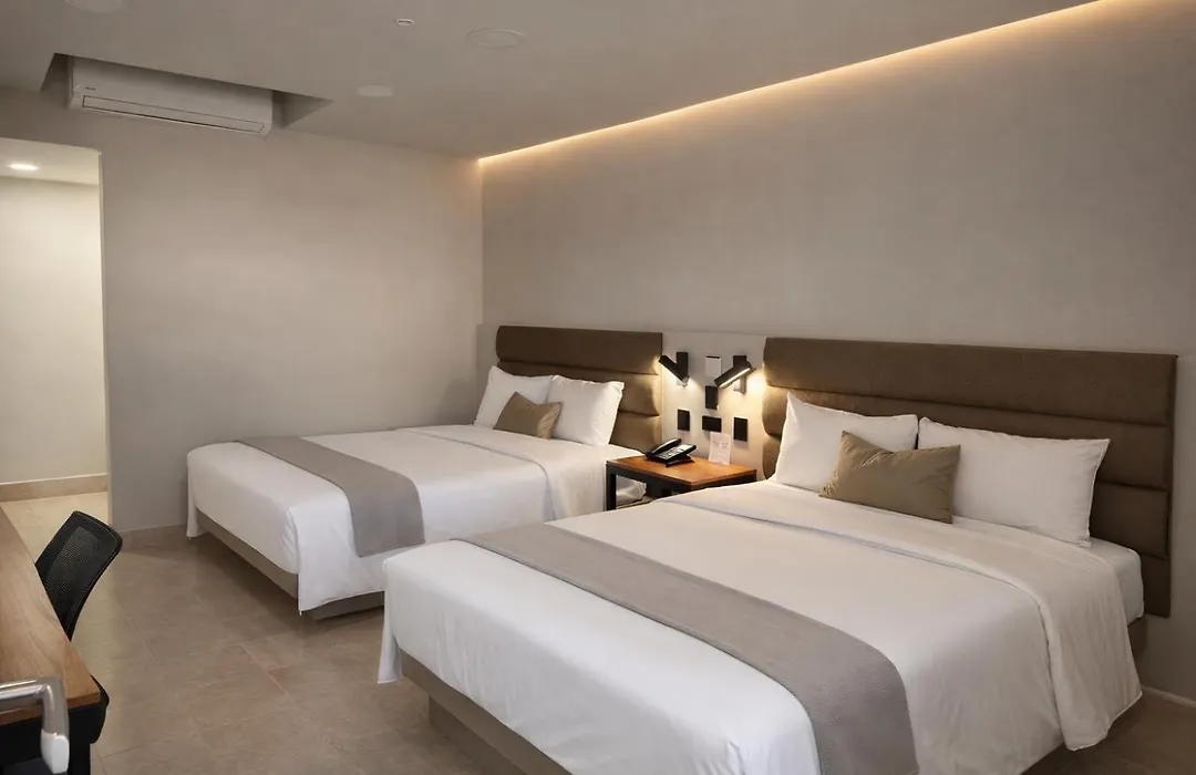 Hotel Los Robles-1