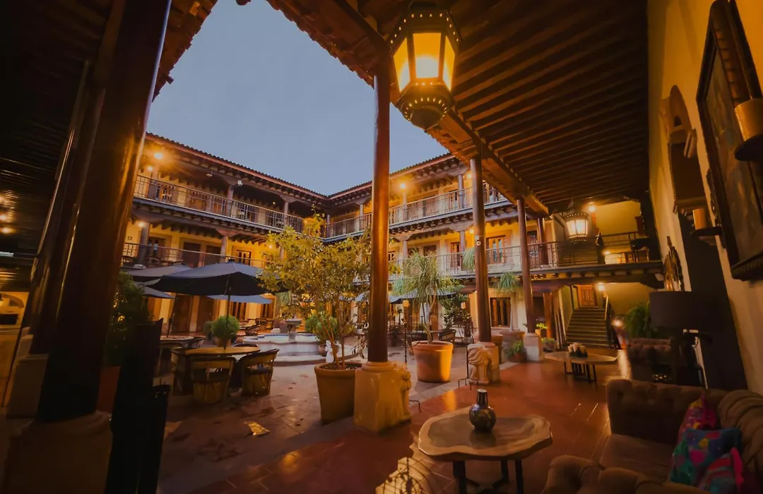 Hotel la Parroquia-1