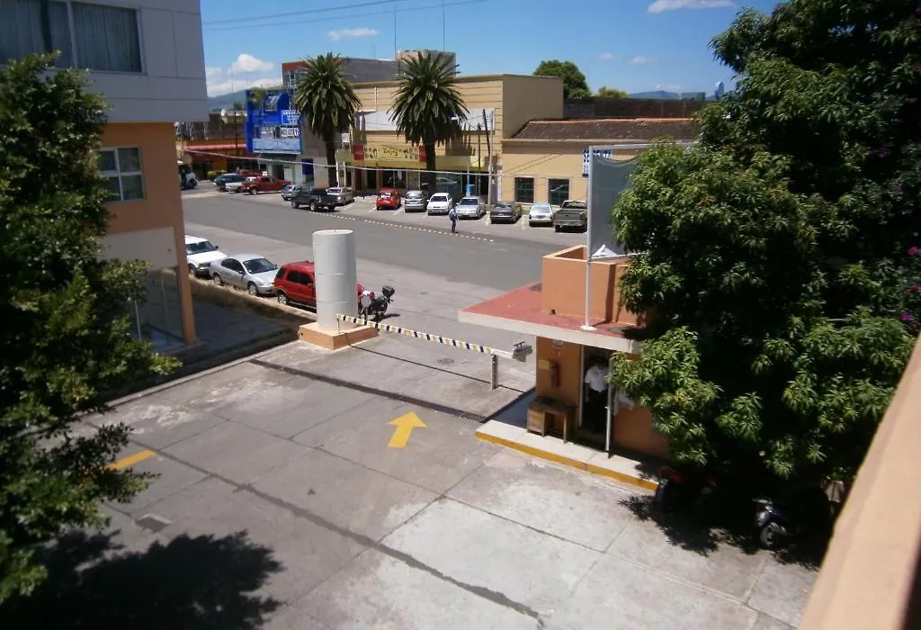 Hotel Fenix-1