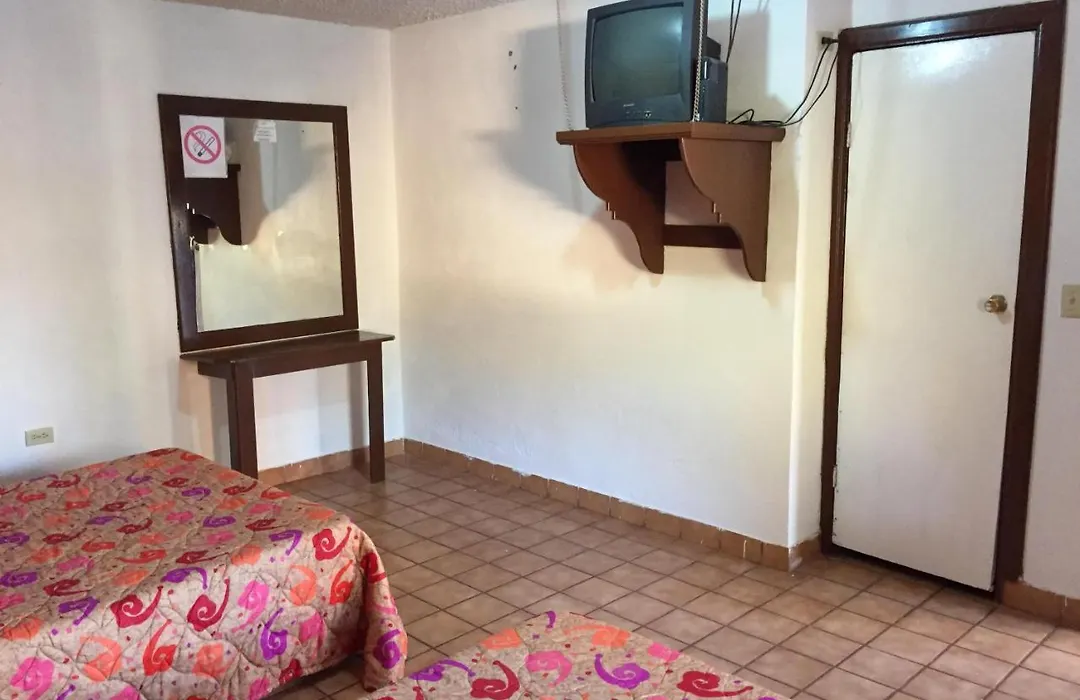 Hotel Cuesta Real-1