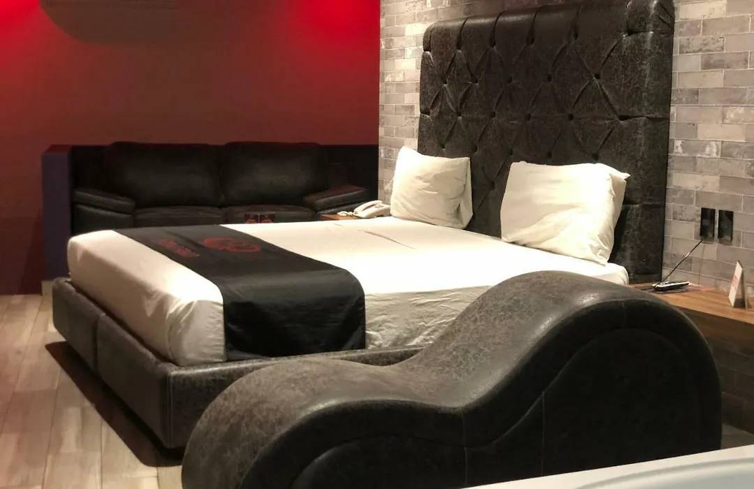 Intimisimo Suites Autohotel Centro Only Adult-1