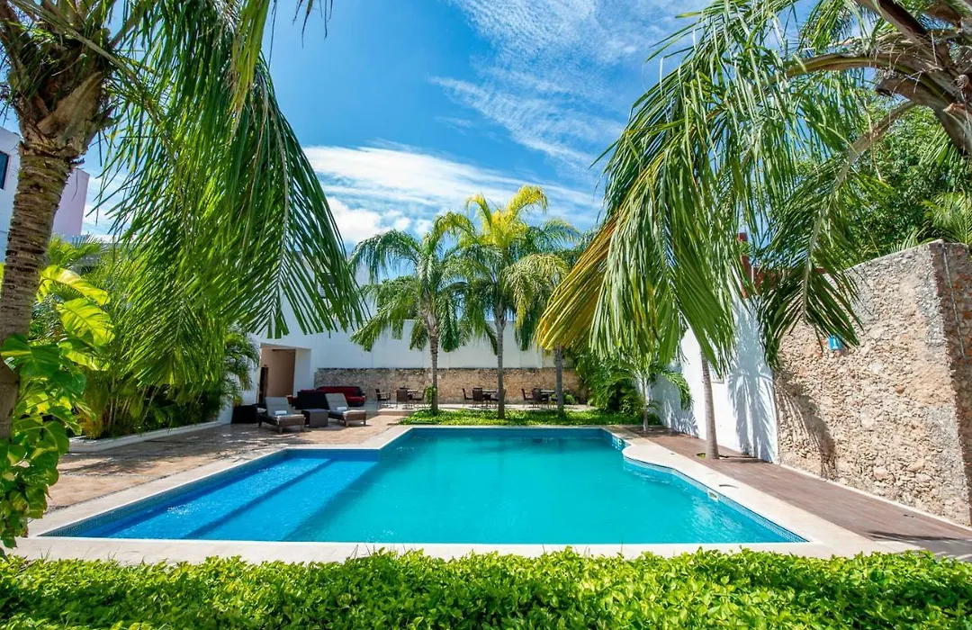 Hotel Embajadores-1
