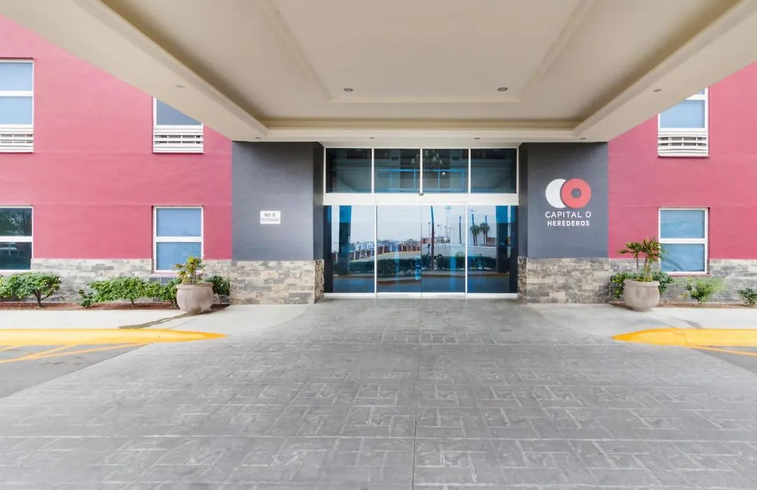 Capital O Hotel Herederos, Piedras Negras-1