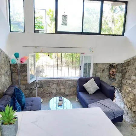 Casita Piedra-2
