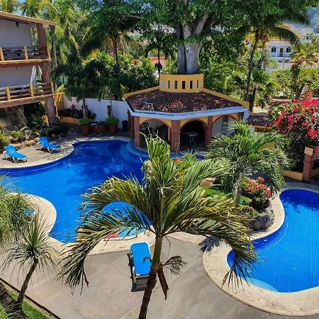 Bungalows Omar Deluxe-3