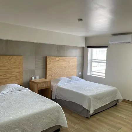 Hotel Plaza OSCARCEL-2