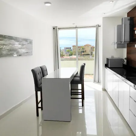 Suites Rubí - Las Mejores vistas de San Carlos-3