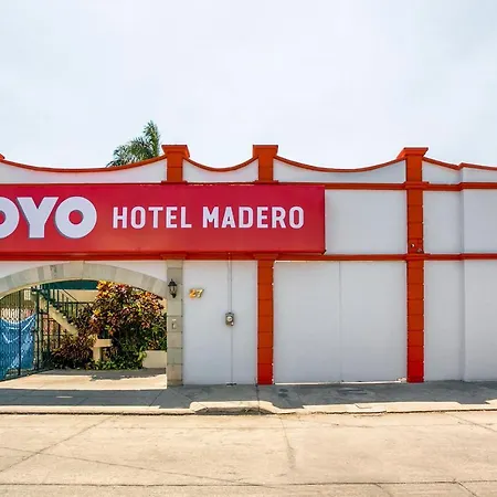 OYO Hotel Madero-3