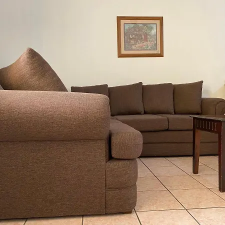 Hotel Praga Suites-2