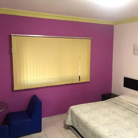 Auto hotel Burgos-2