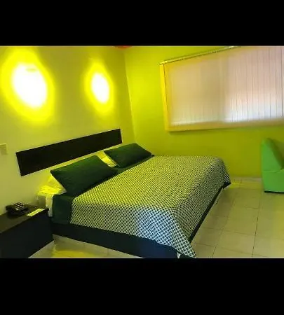 Auto hotel Burgos-3
