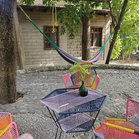 Glamping Teques Naturaleza de lujo Granja El Sol-2