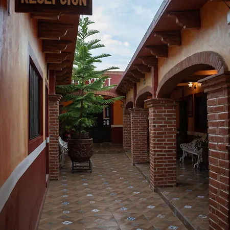 Hotel El Patio-2