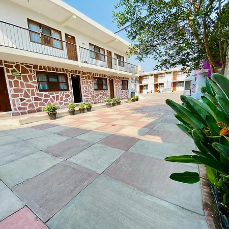 Hotel Avenida Ixmiquilpan-3