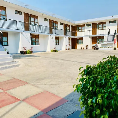 Hotel Avenida Ixmiquilpan-3