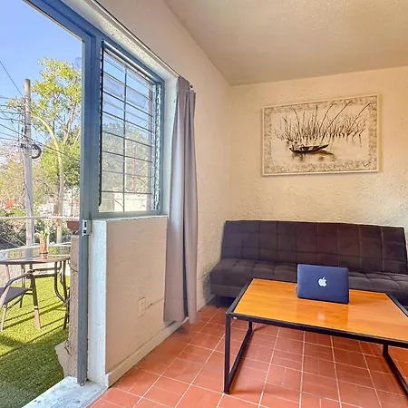 Suite para 4 con Terraza Privada, en el Corazón de Chapalita 11-3